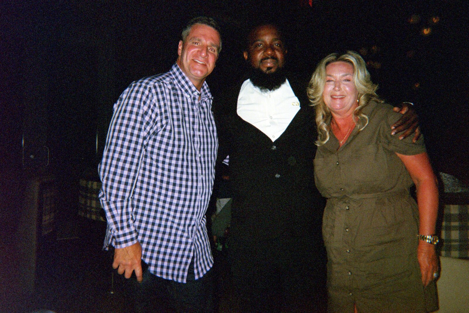BAHAMAS MR. & MRS. CIEZ + OUR WAITOR