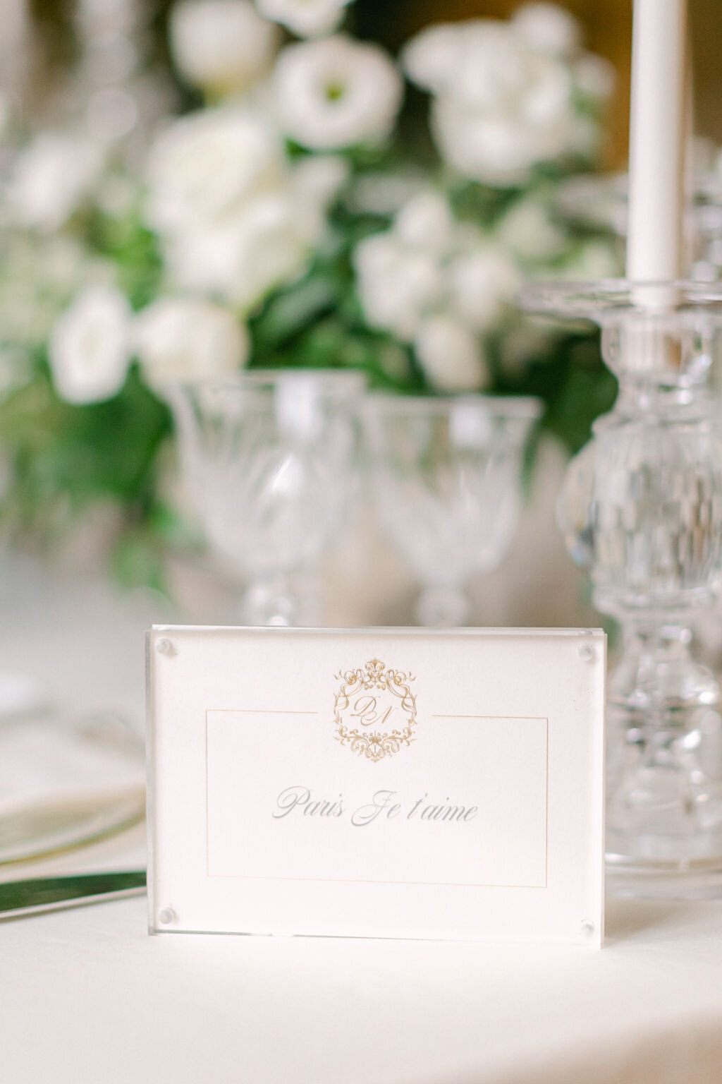 luxurious-wedding-floral-decoration-castle-style22