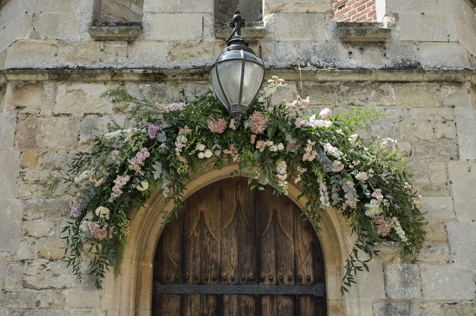 Notley-Abbey-wedding-photography-1004