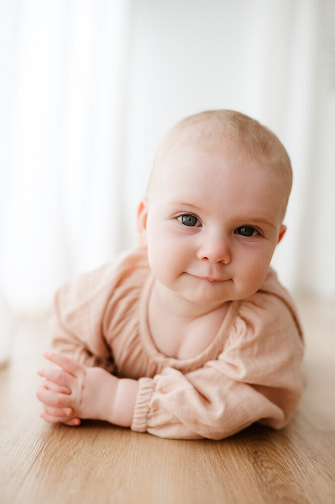 6 months baby photos Sydney Family Baby Photographer-13