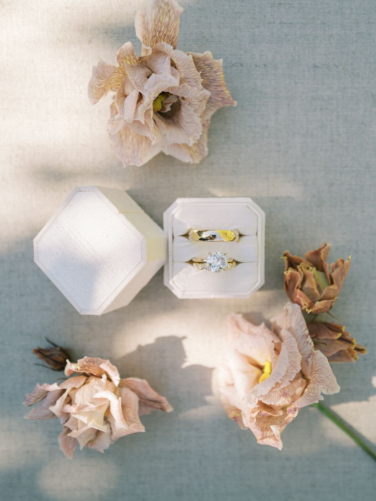 leila-james-events-newport-rhode-island-luxury-wedding-planner-castle-hill-inn-venue-jillian-knight-wedding-photographer-1a.GettingReady-21 copy