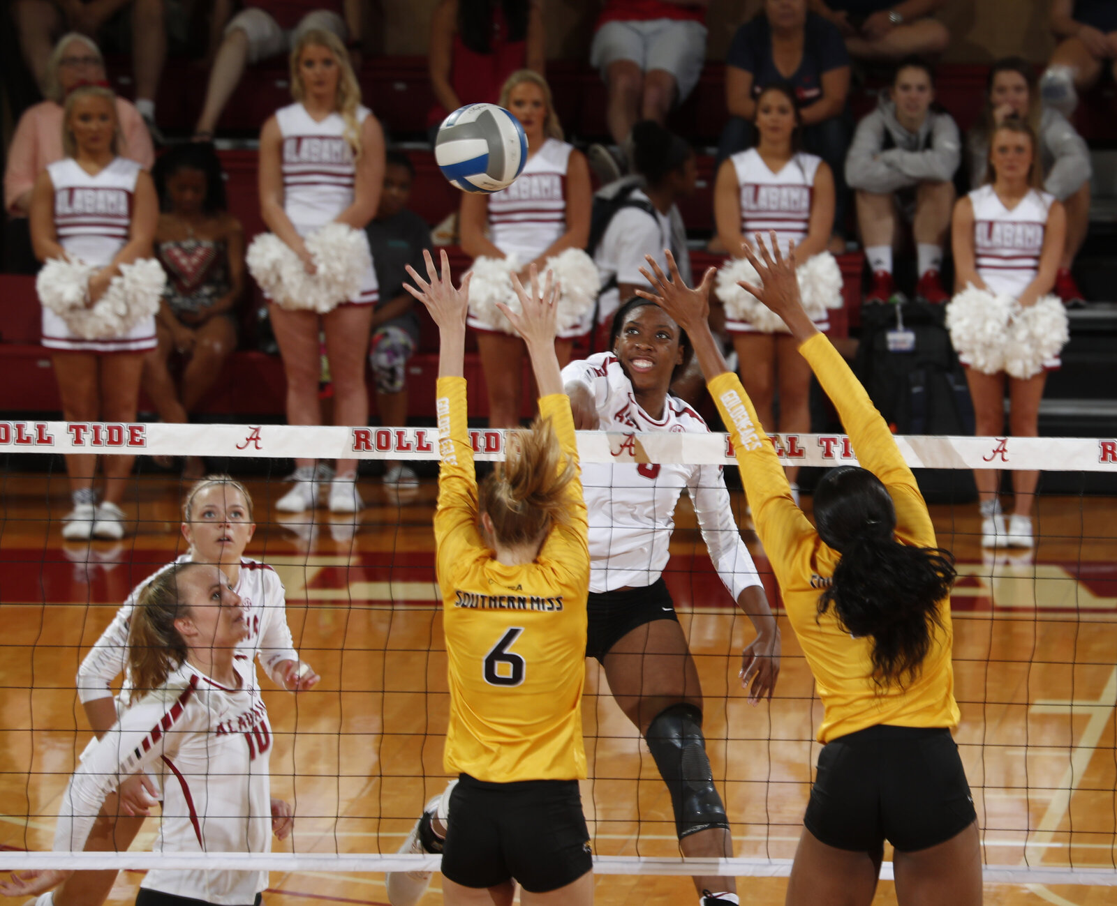 alabama-volleyball-action-smu
