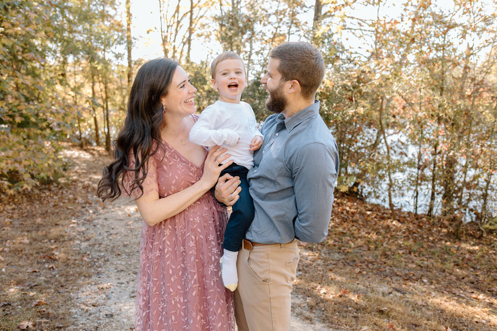 playful-family-maternity-photographer (5)