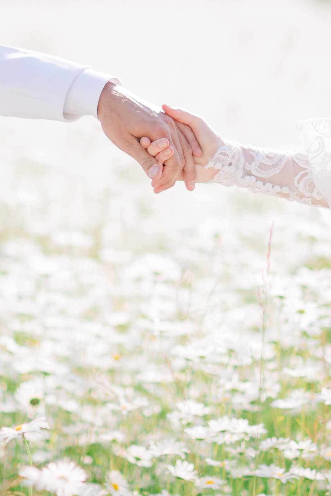 MorganeBallPhotography-WEDDING-SSAA-Champlatreux-07-aubergine-couple02-103-0198_websize