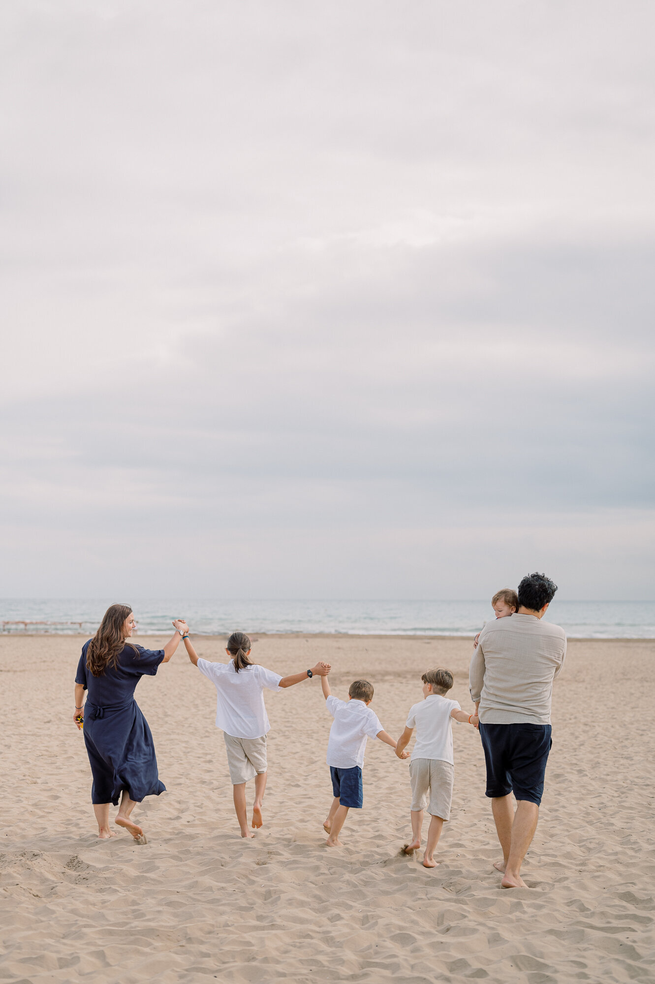 Family-Photographer-Valencia-Beach-Malvarrosa044