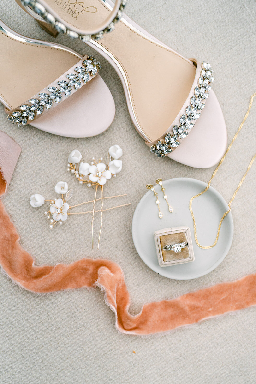 bo-hill-backyard-weddingbrit-chad-14