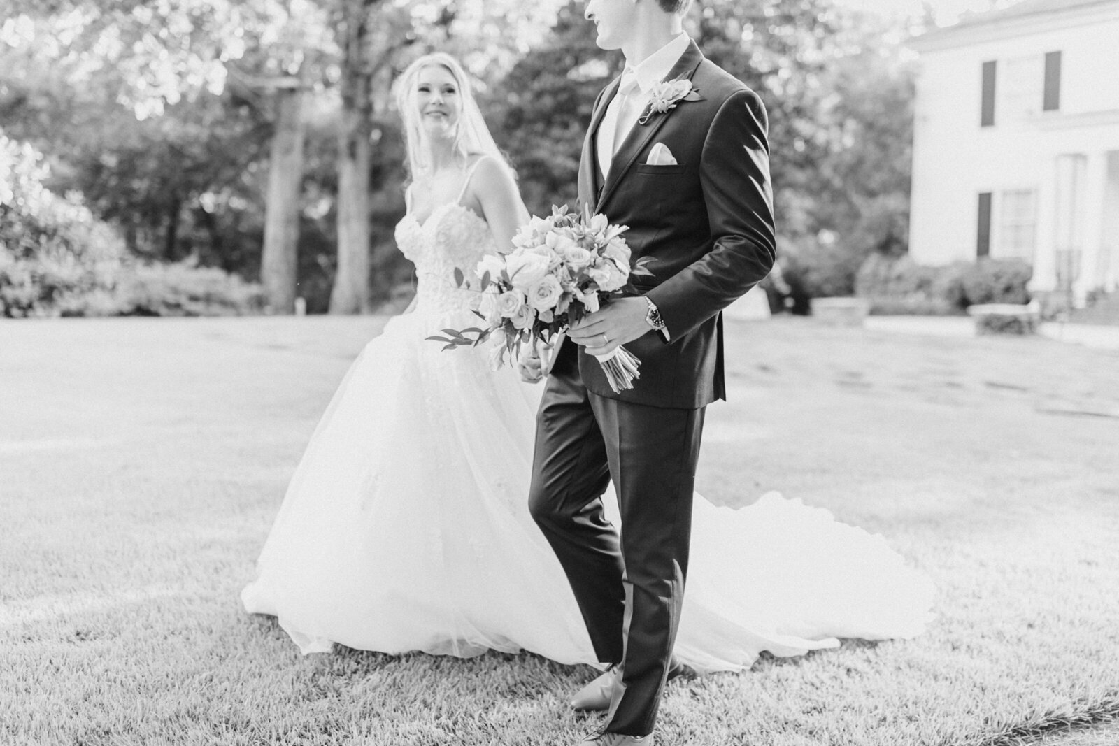erica-lauren-photography-turnbull-barrett-primrose-cottage-wedding-bride-groom-aug-02-2020-120
