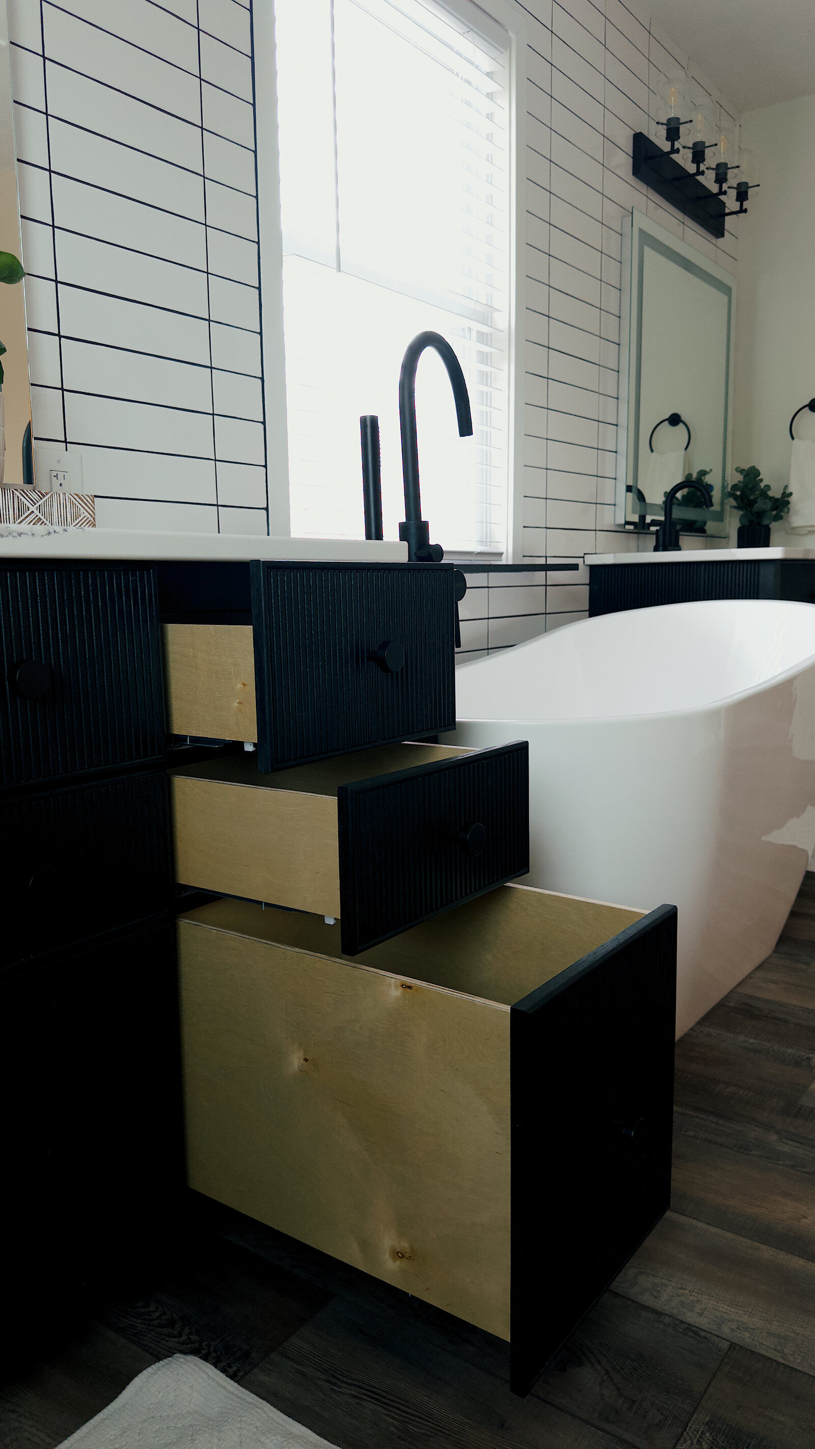 beaded-black-stain-vanities-20