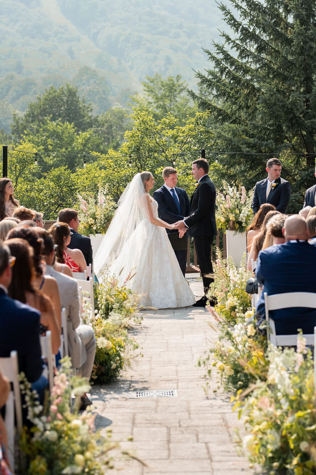 luvlens_weddings_2024_halleandmatt_FINGALLERY-159