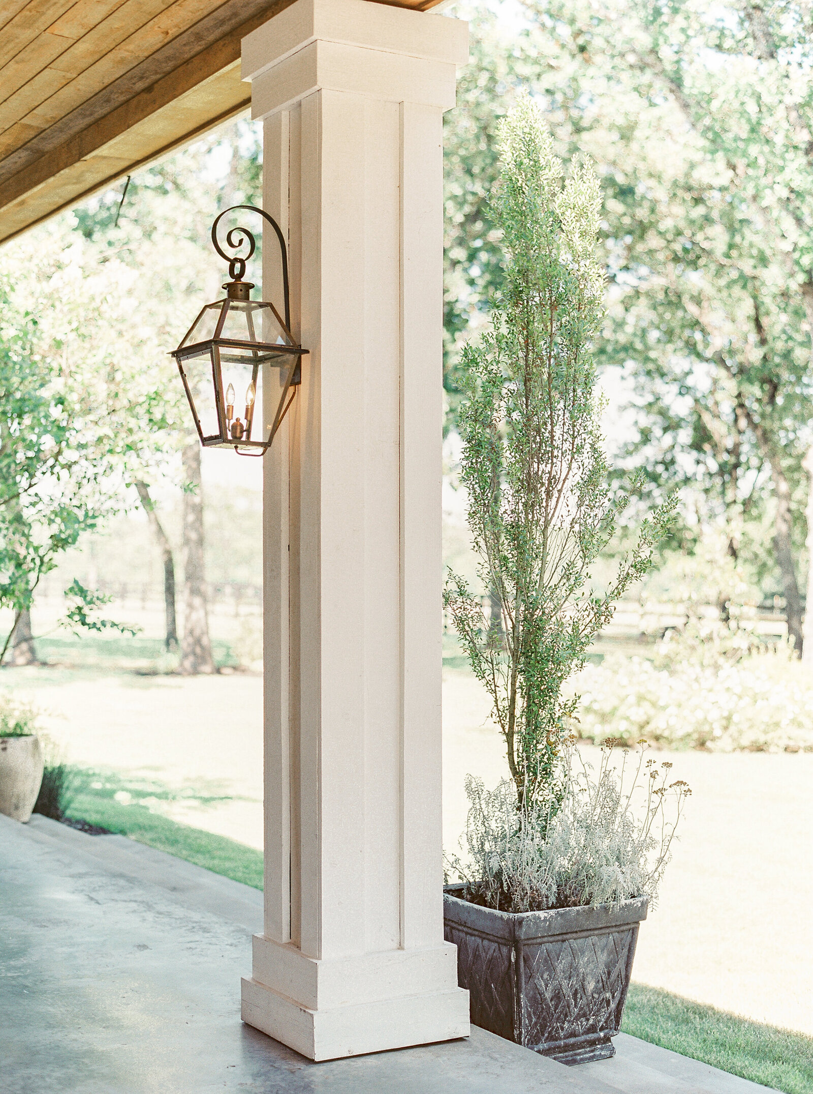White Sparrow Barn_Lindsay and Scott_Madeline Trent Photography-0129