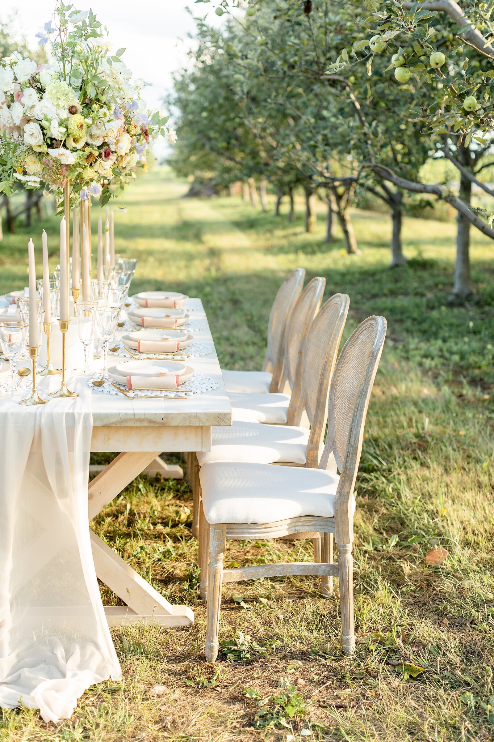 Kurtz Orchard Amalfi Coast Inspired Wedding | Dylan & Sandra Photography -45