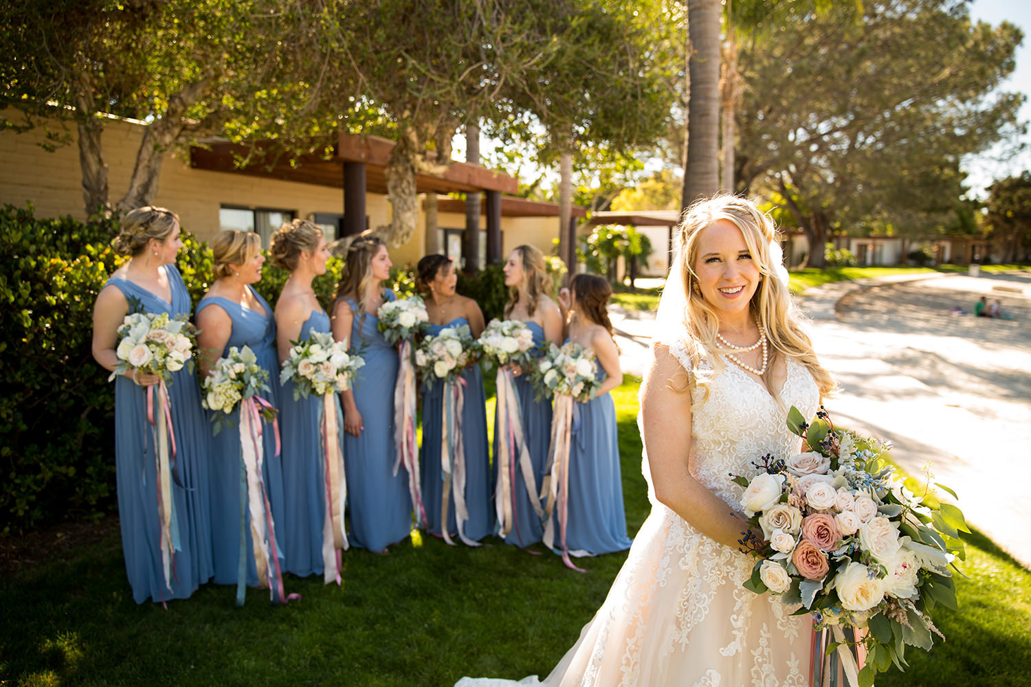 A bride and her bridesmaids | Creative group portrait ideas