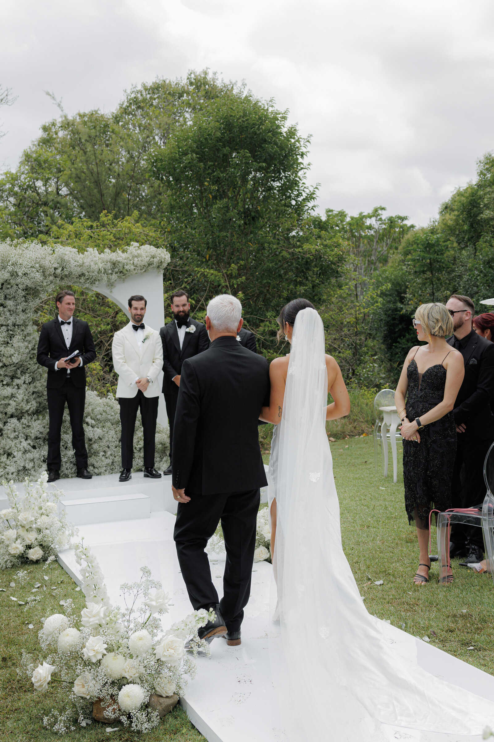 MNW SaltAtelier_SydneyWeddingPhotographer_12Micron_MadeleineNicholas_38