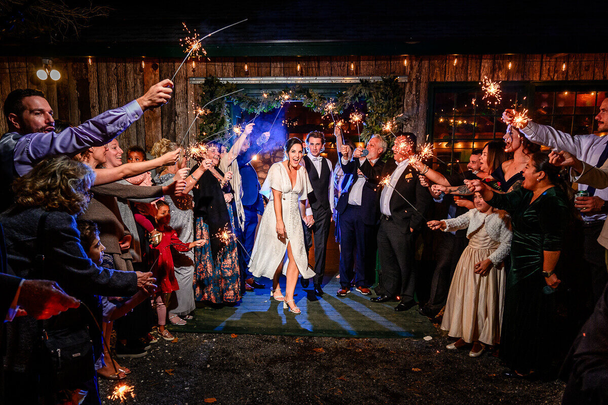equinox-resor-wedding-sparkler-exit-1