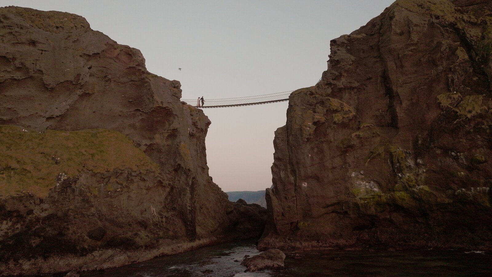 Carrick-a-Rede-Weddings-Elopements-Cinematic-Tide-07