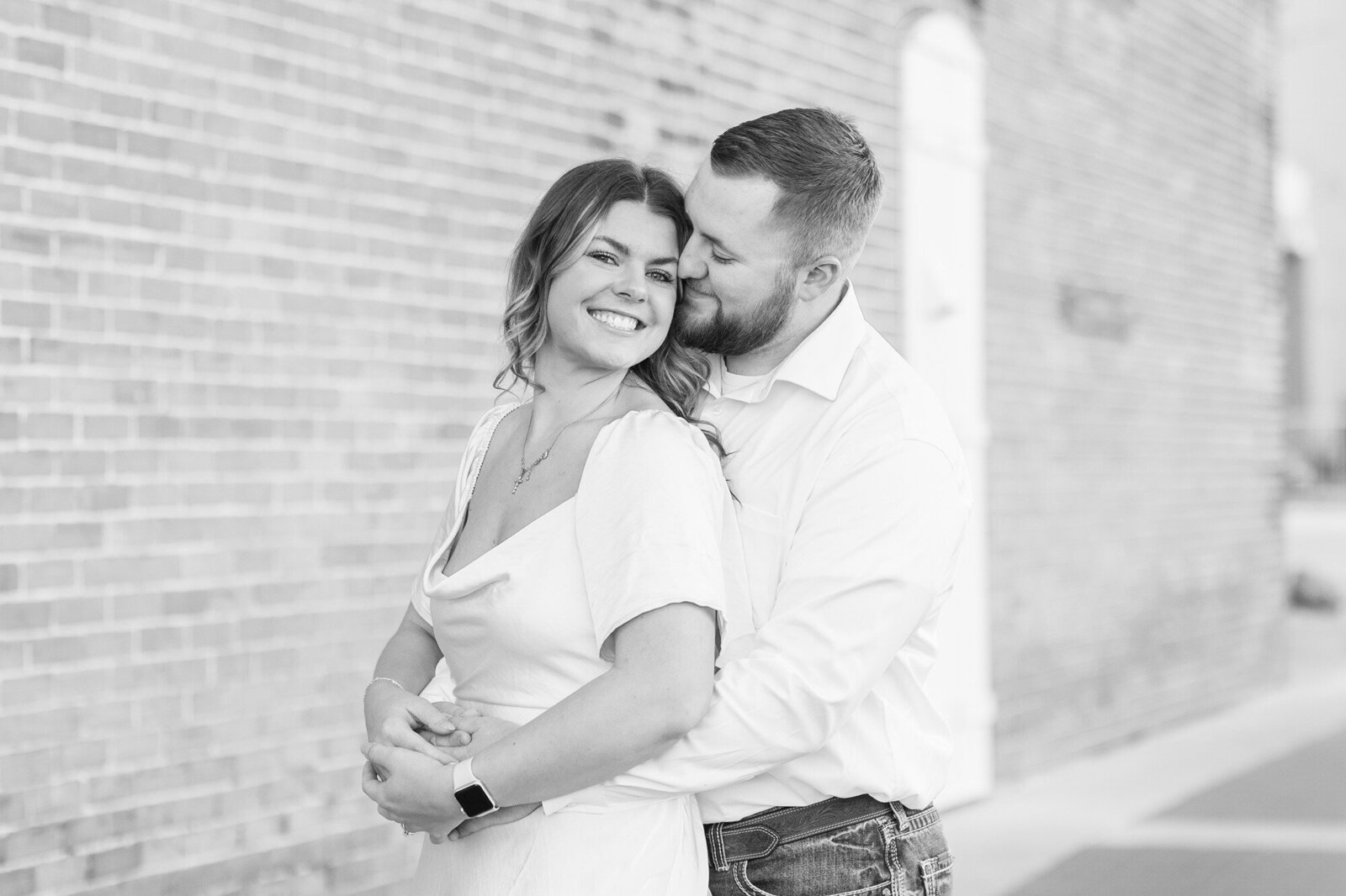 walters-ohio-city-engagement-shoot-2
