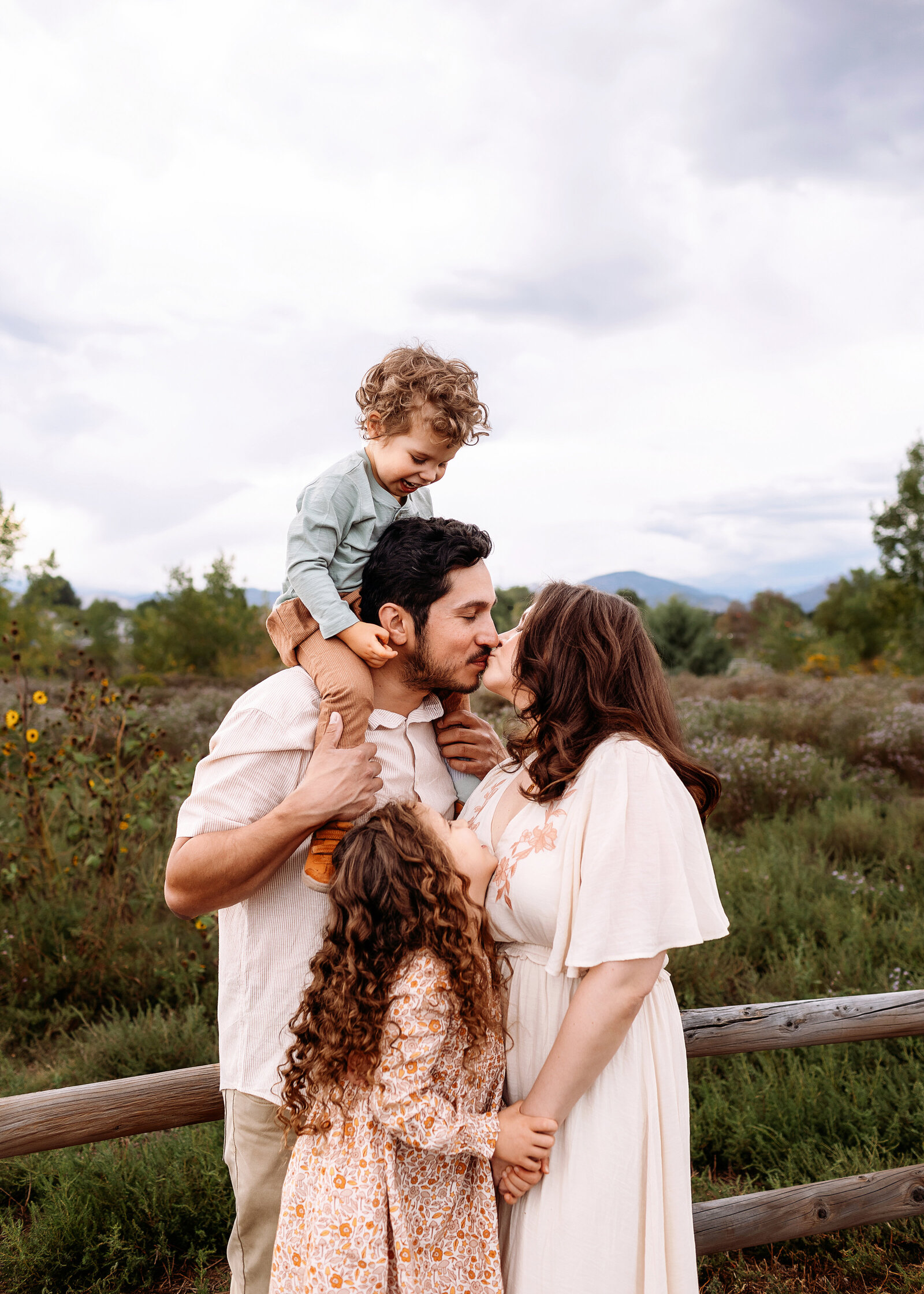 candid times with this gorgeous denver family for denver photos