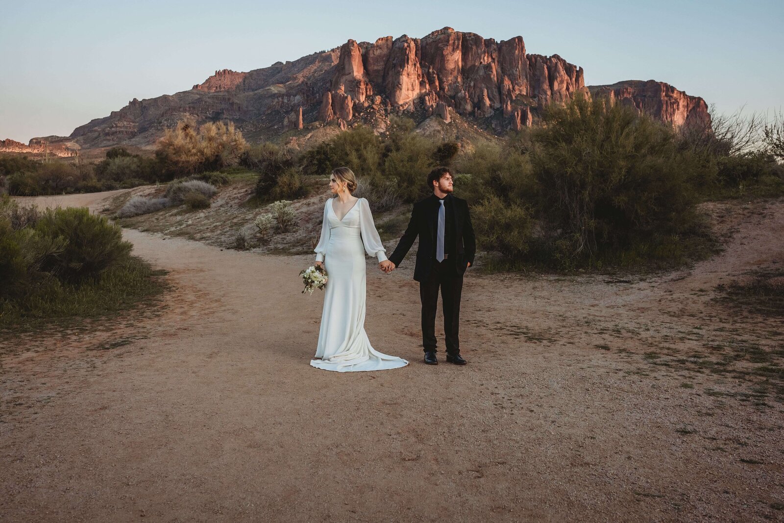 Arizona superstition mountain wedding