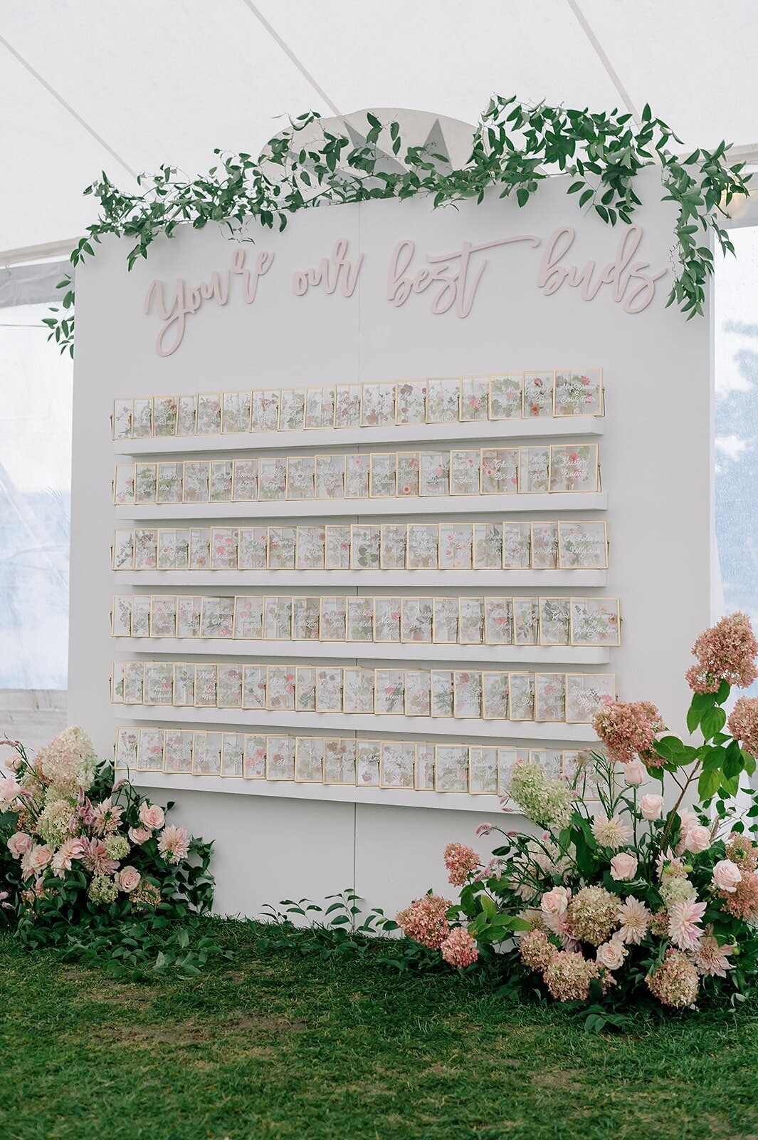 leila-james-events-newport-rhode-island-luxury-wedding-planner-castle-hill-wedding-coastal-wedding-photographer-stephanie-veglianteDetails-17 copy