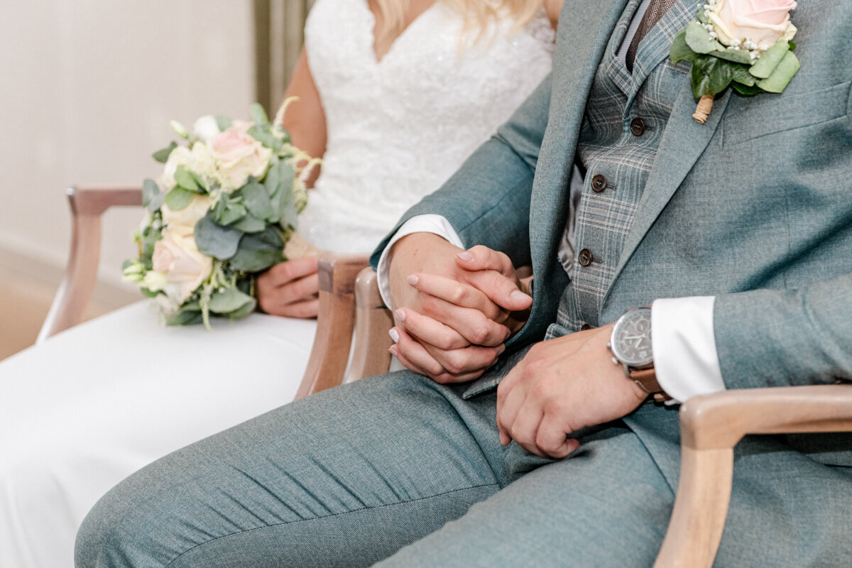 Trouwen in Jeltingahuis Buitenpost, trouwen in Achtkarspelen, bruidsfotograaf, trouwfotograaf (62)