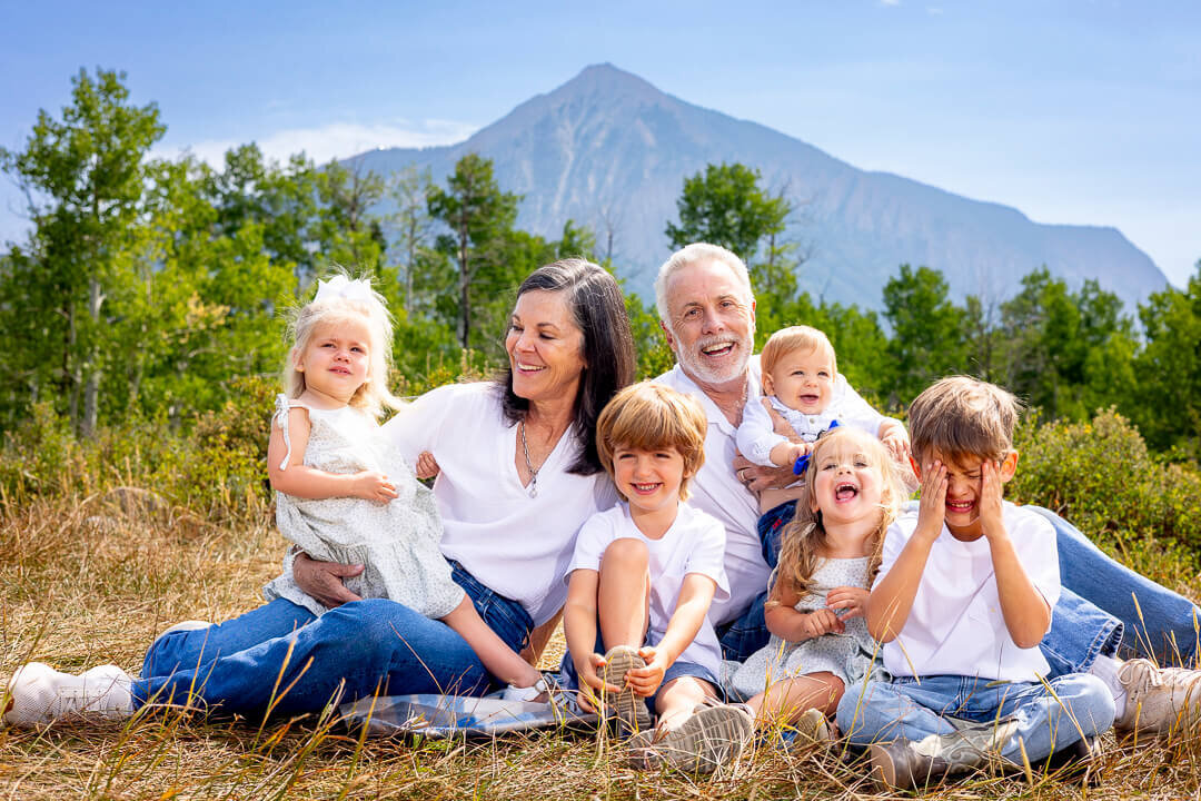 family photos in colorado mountains