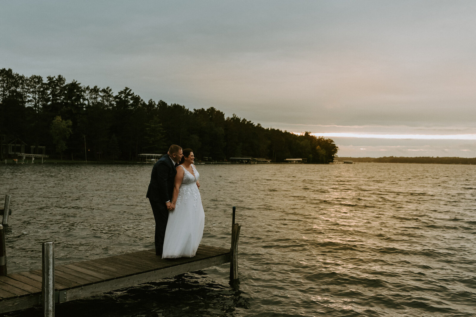 crosslake-minnesota-fall-lake-wedding-9576
