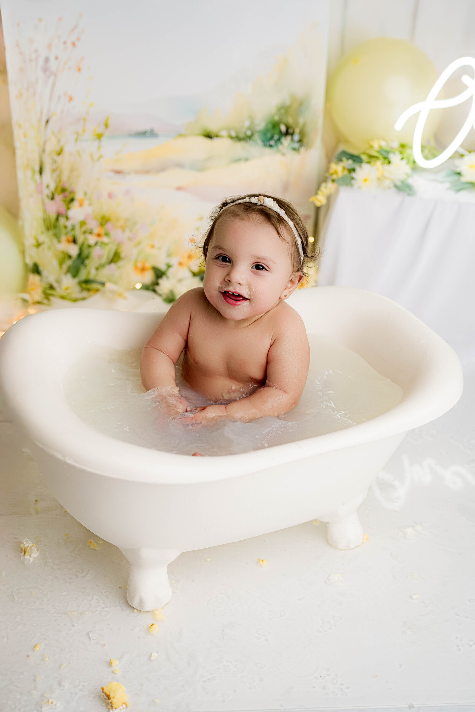Everly-Cake Smash-NicSo Studio-Charlotte-1-2