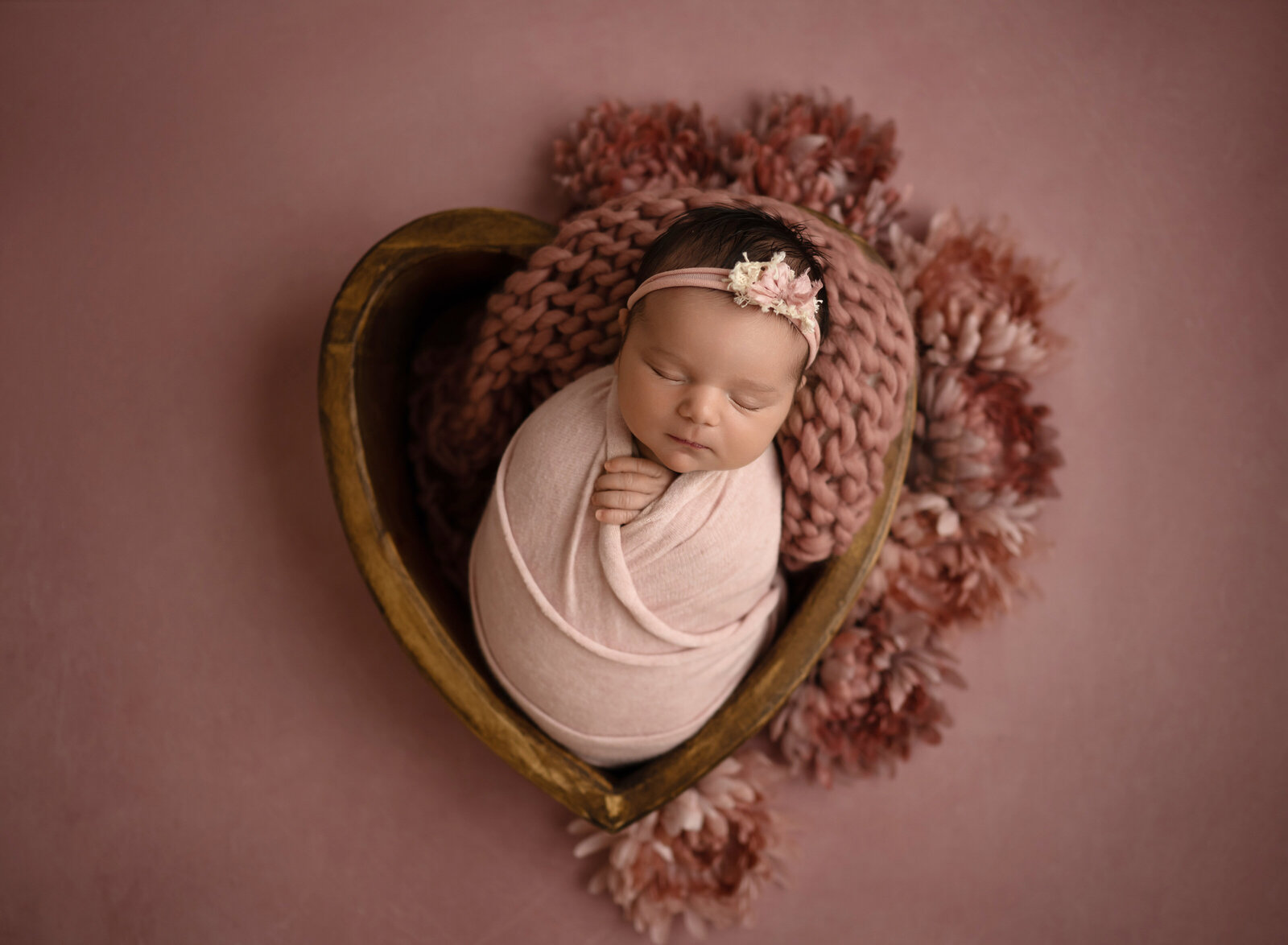 maternity and newborn photographer