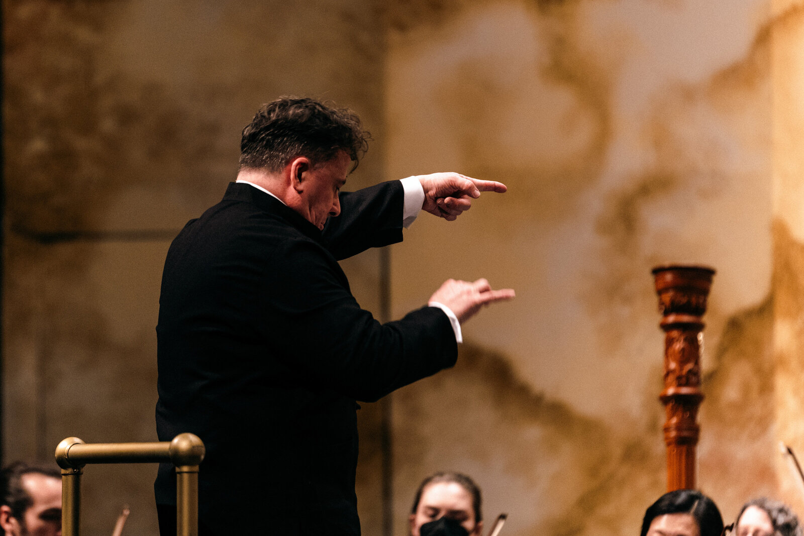 Performance - 040624-193