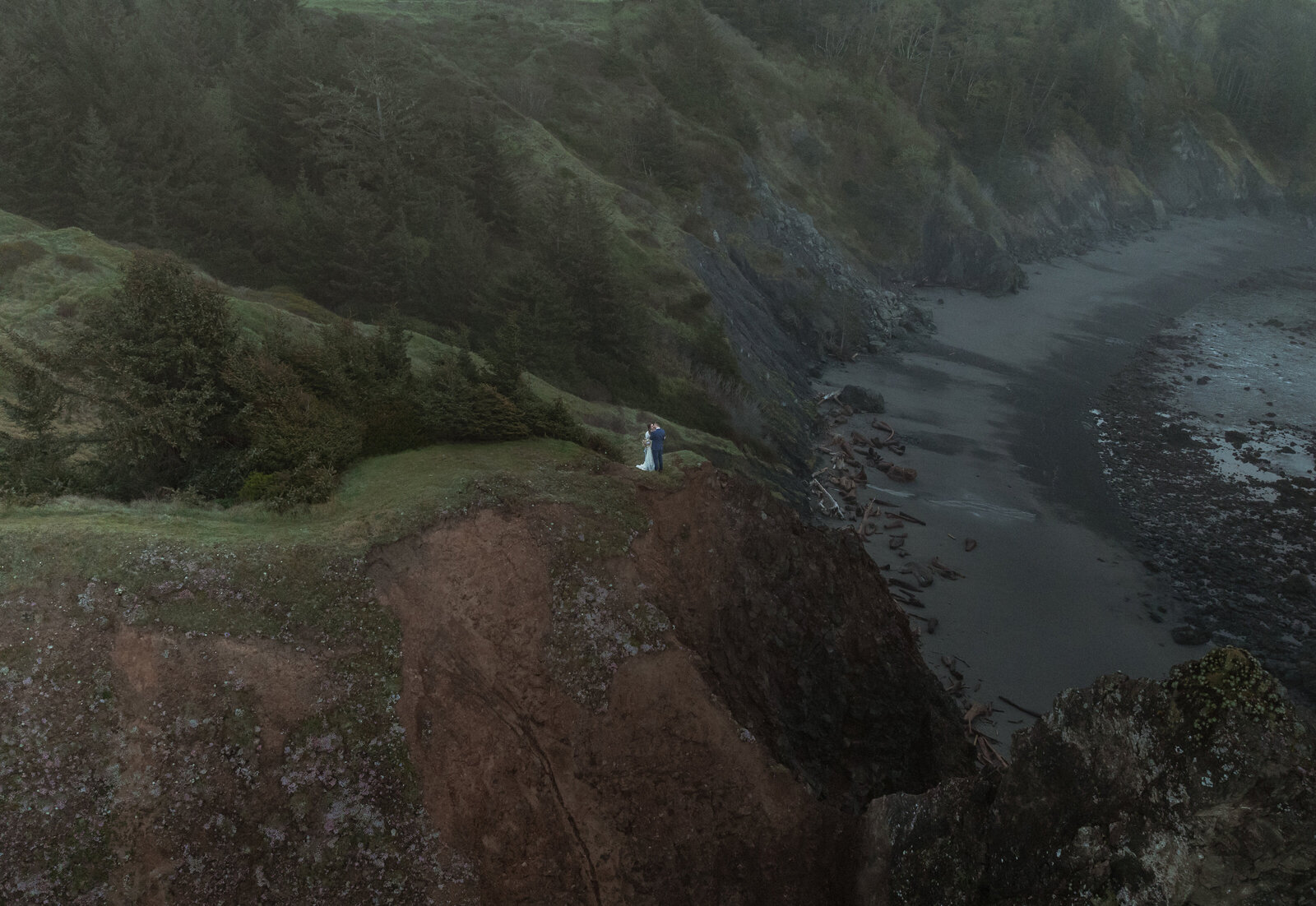 Oregon Coast Elopement Photography by Kollar – Arizona’s Premier Elopement Photographer