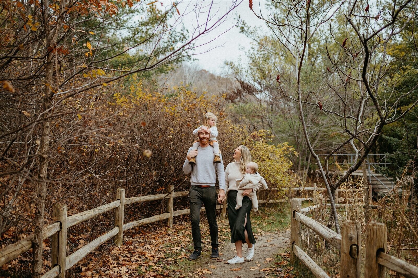 Evergreen-Brickworks-Fall-Family-Portraits-101_websize