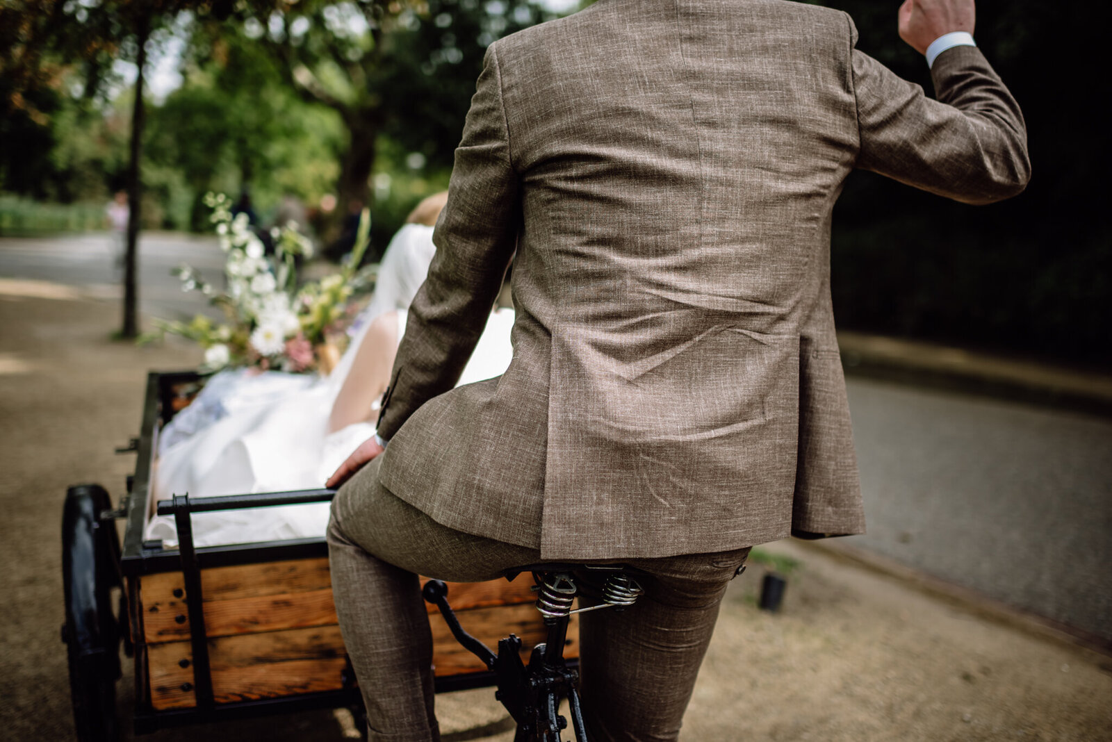 Bruidsfotograaf Amsterdam Vondelpark Magere Brug natuur sfeer - Annick van Geel Fotografie -15