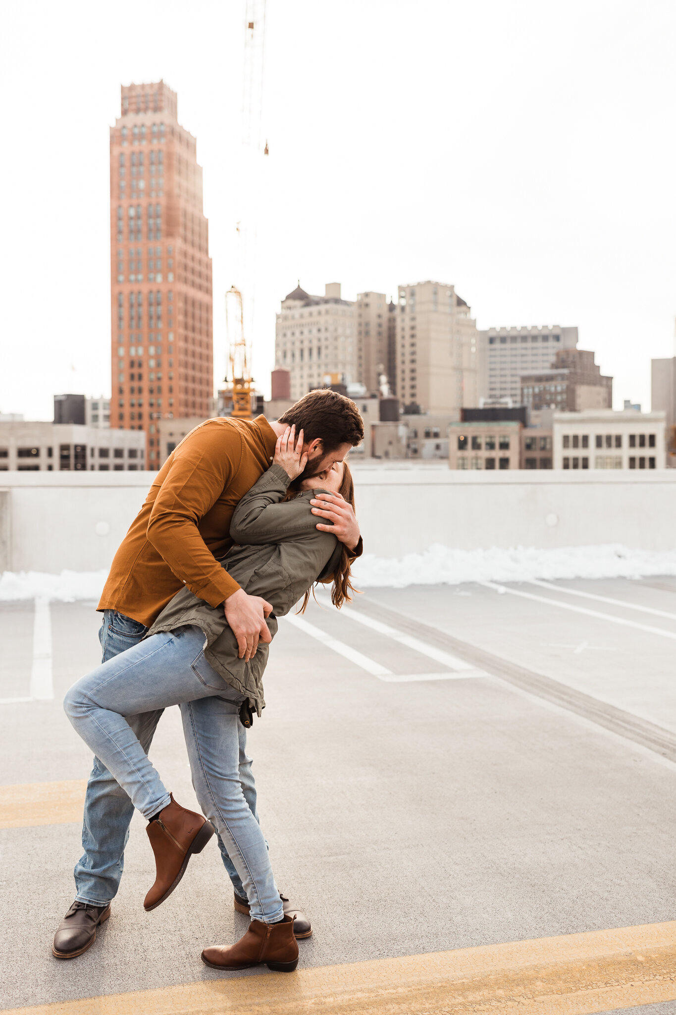 METRO_DETROITMICHIGAN_ENGAGEMENT_PHOTOGRAPHER|Courtney_Lushaj_Photography_7
