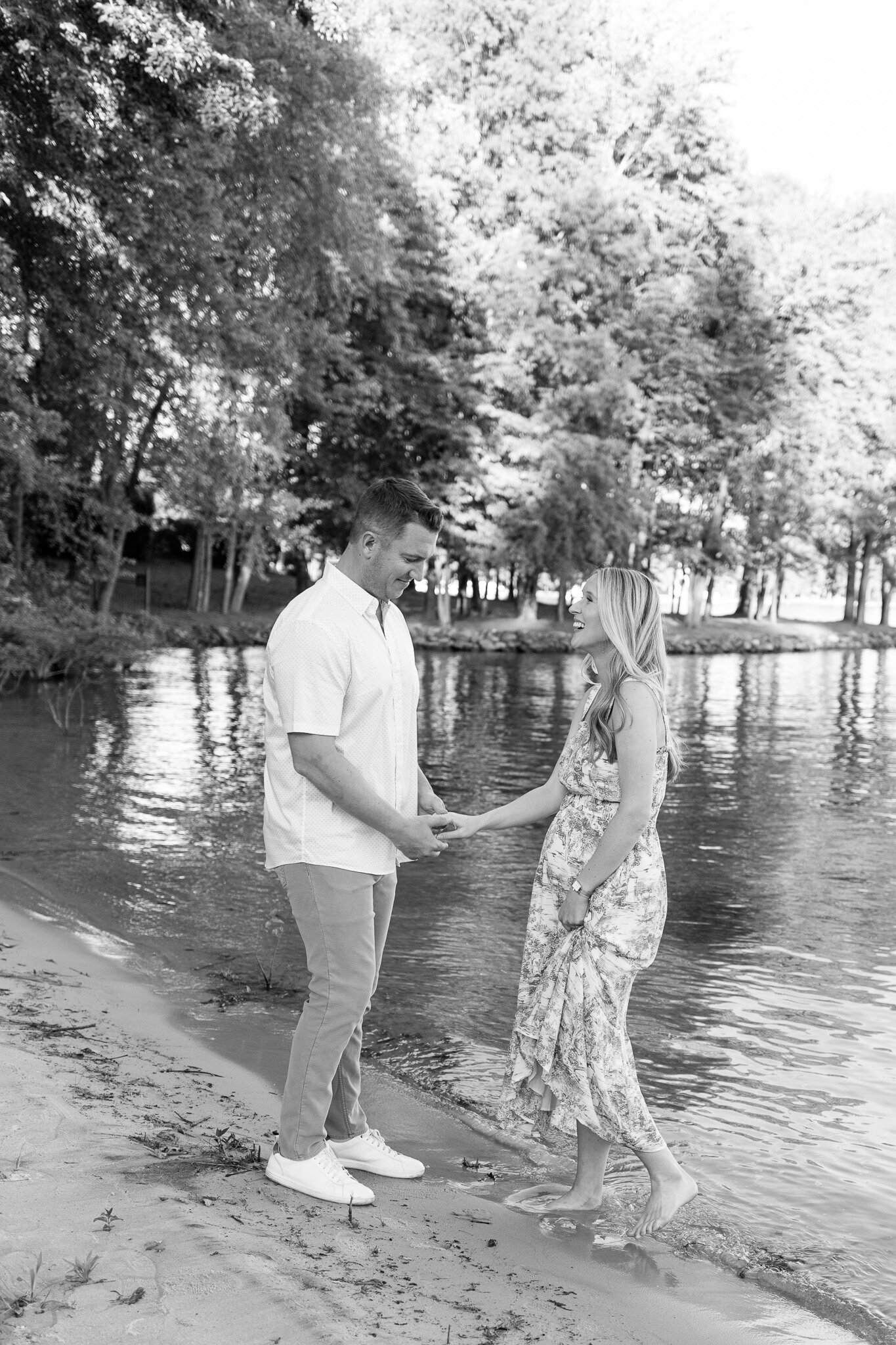 charlotte-golf-club-maternity-session-lake-norman (11)