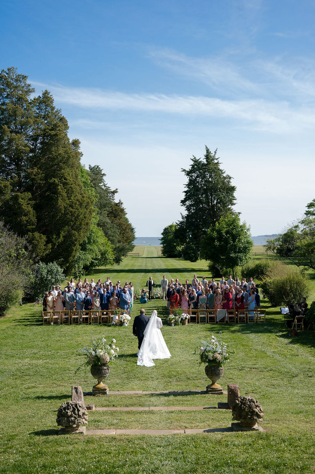 9_Kate Campbell Floral Whitehall Manor tented spring wedding by Anna and Wright photo