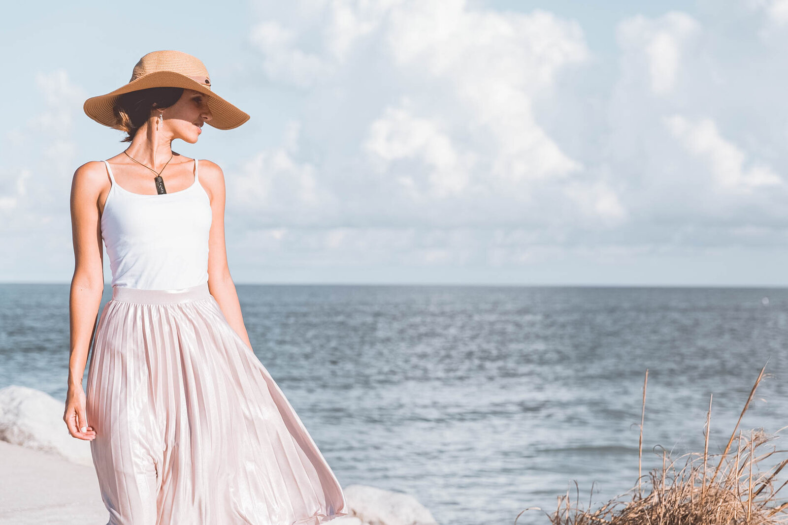 Girlboss-Designer-Travel-Airy-55
