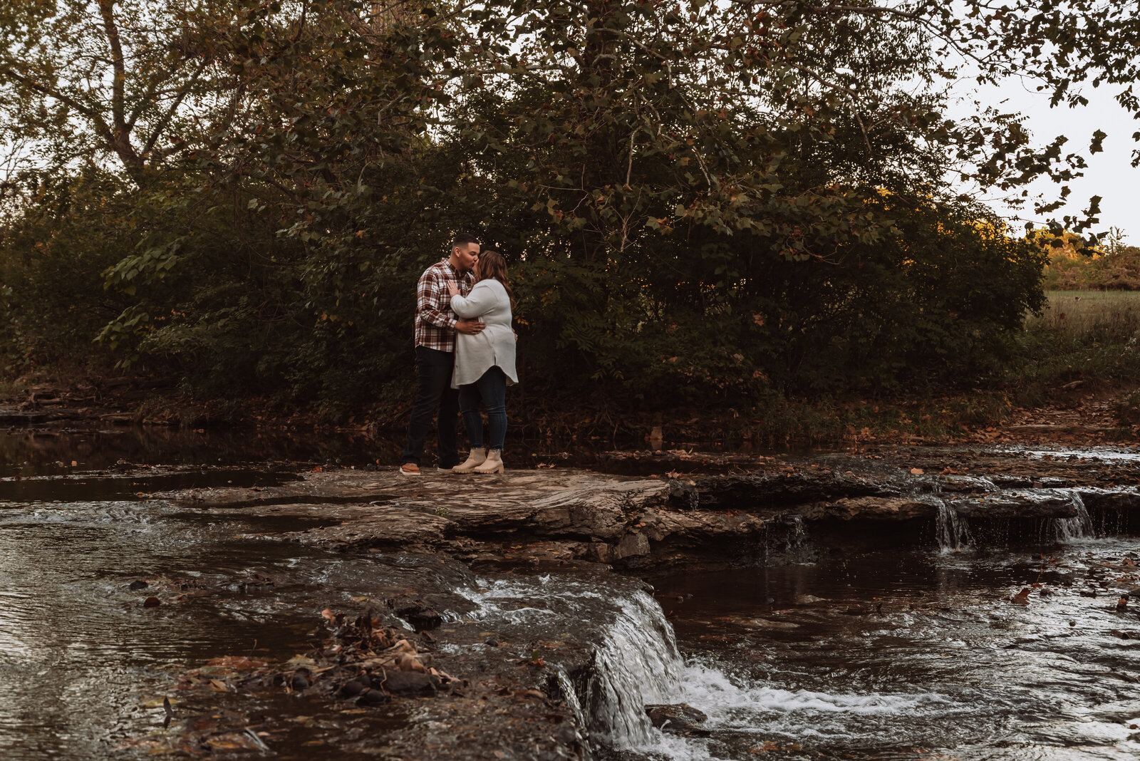 kansas city missouri couples and engagement photographer, line creek trail