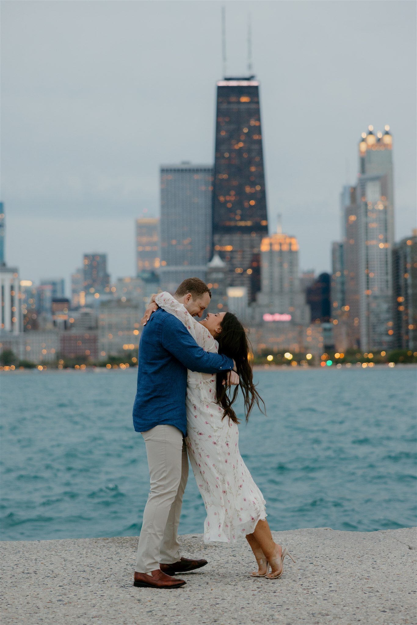 chicago-beach-engagement-photos-hanna-walkowaik-photography-0310