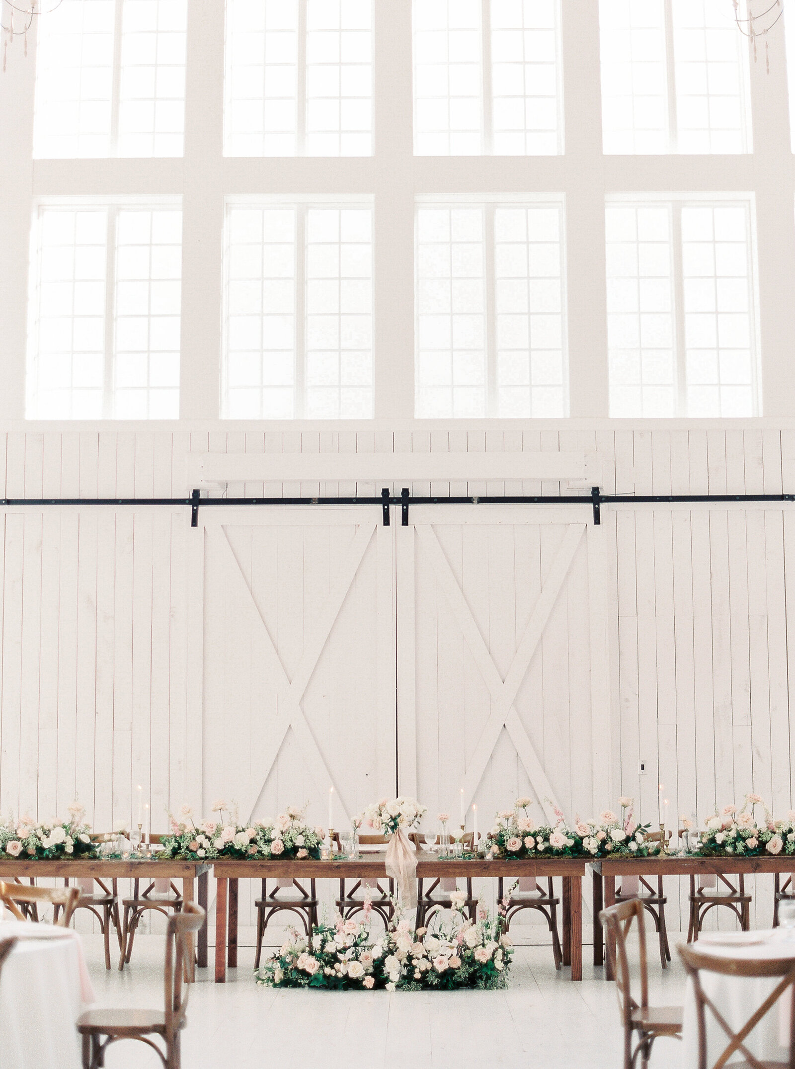 White Sparrow Barn_Lindsay and Scott_Madeline Trent Photography-0108