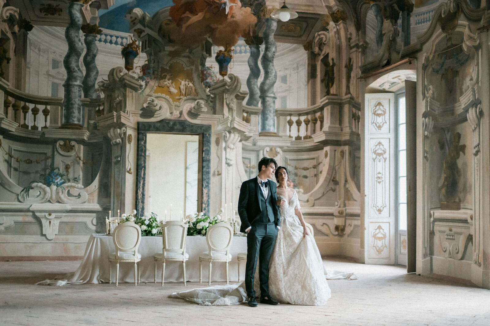 101-Villa-Arconati-Milan-Italy-Cinematic-Romance-Destination-Weddingl-Editorial-Luxury-Fine-Art-Lisa-Vigliotta-Photography