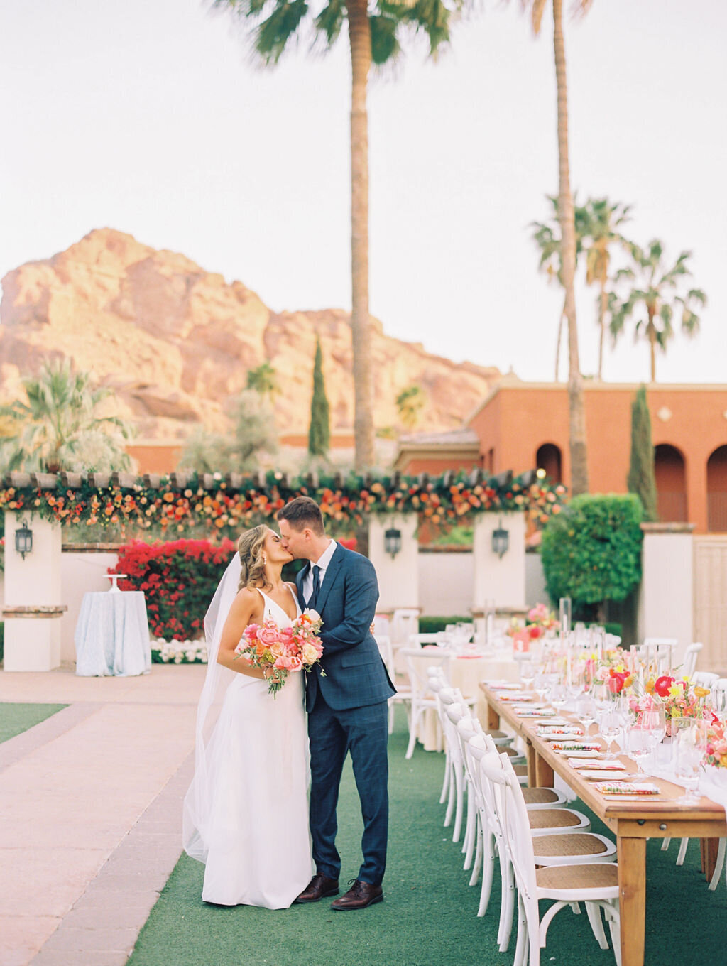 florists-phoenix-az-desert-backdrop-reception