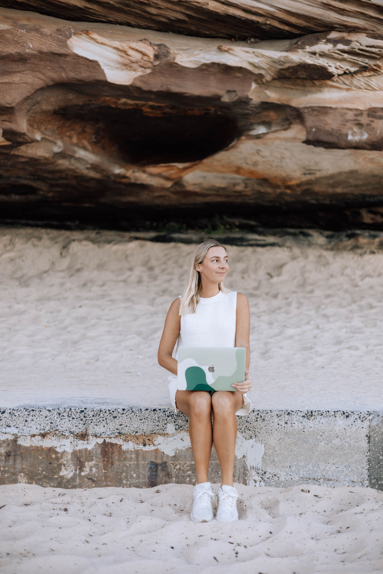 Dale Marie posting to social media as a content marketer