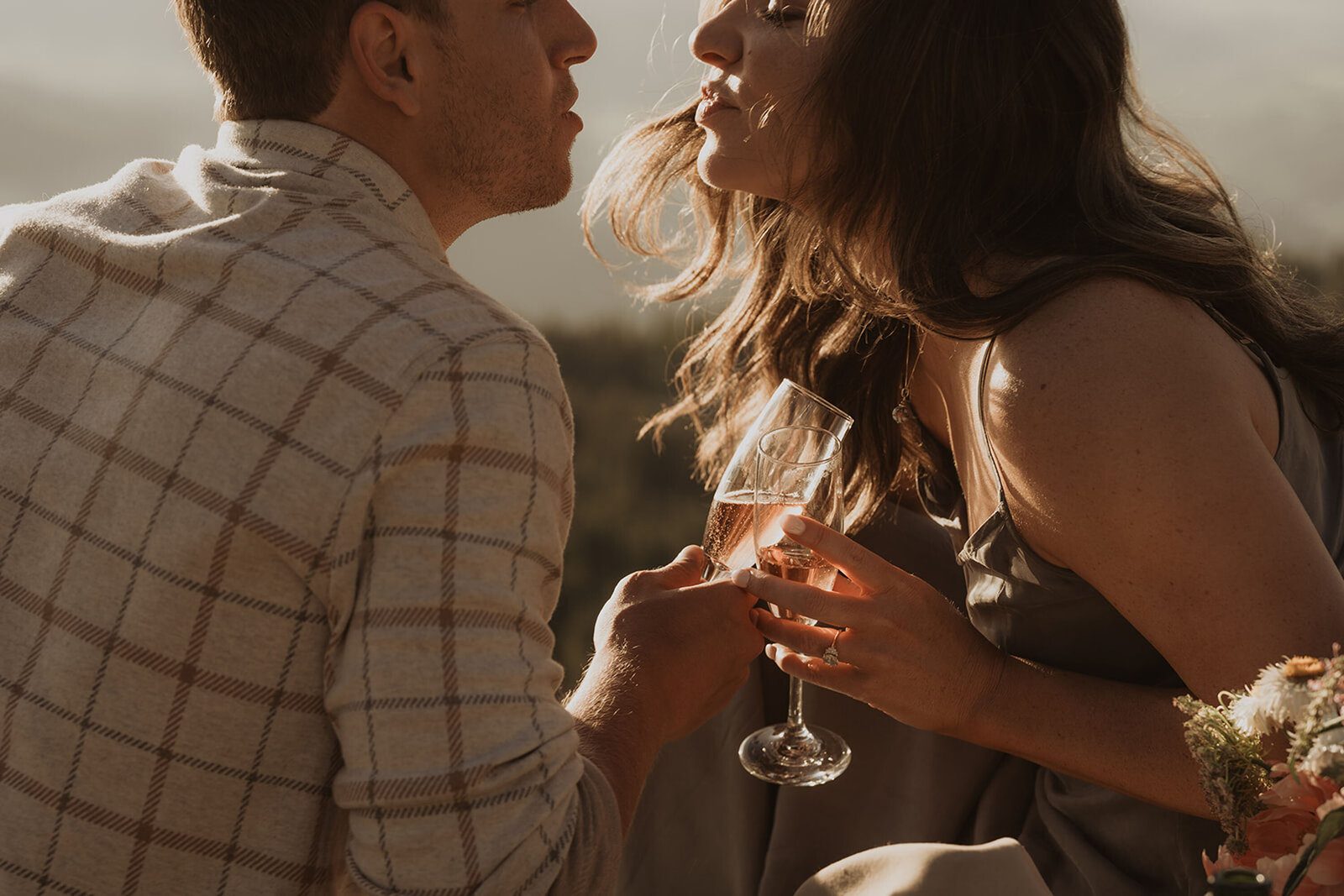 Romantic Aspen proposal photography session in the Colorado mountains