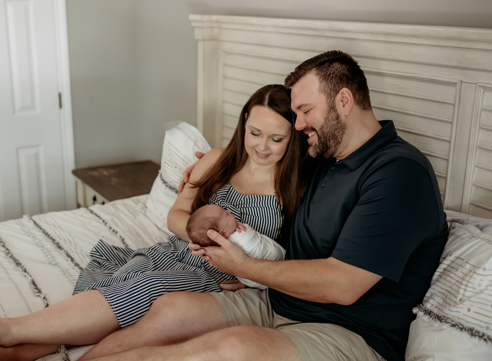 in home newborn photographers Cumming