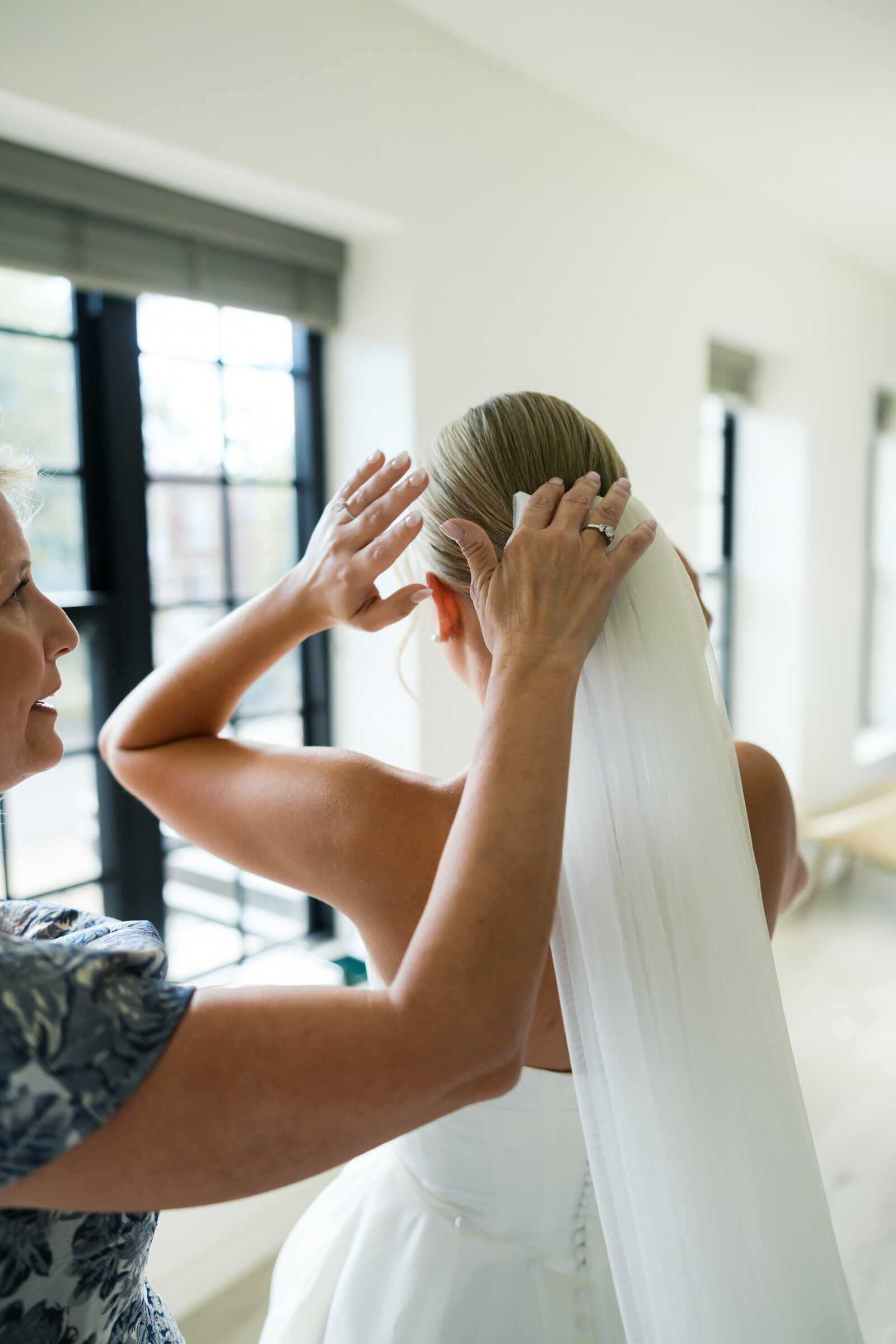 Wild Carrot St. Louis Wedding Photographer Lainie Arnold Photography-21