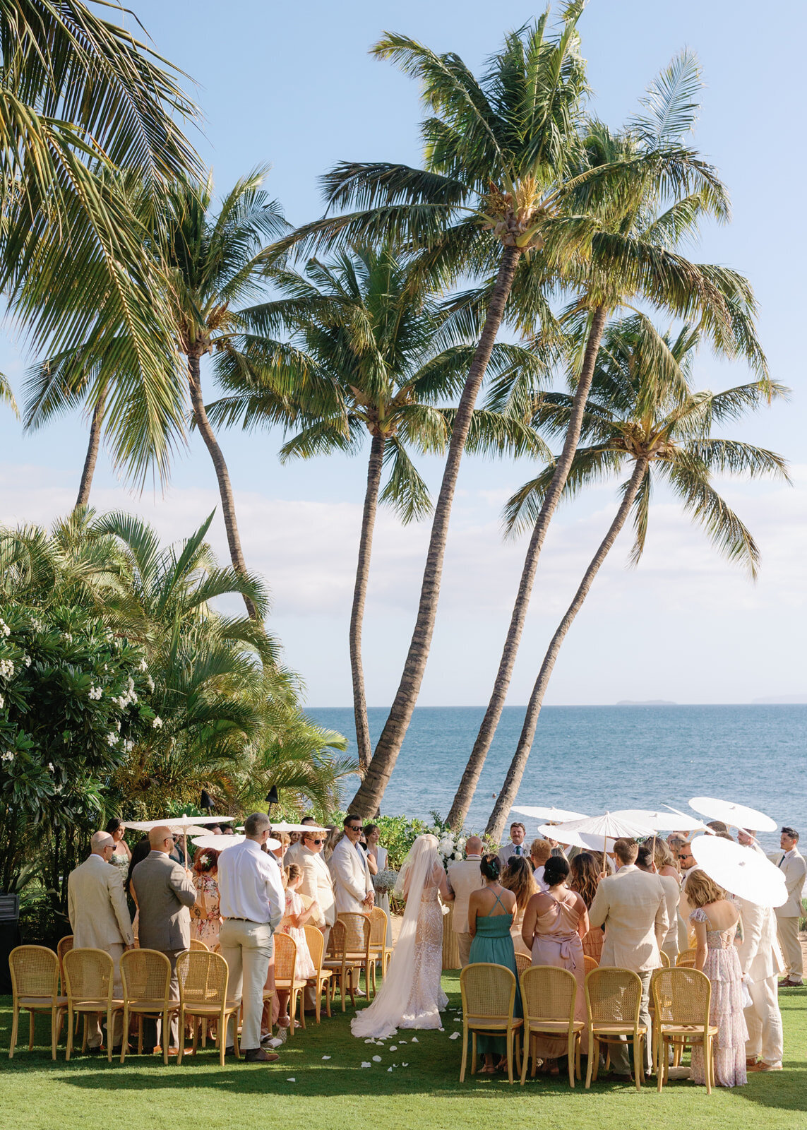 9.12-Sydney-John-Sugar-Beach-Maui-Wedding-536