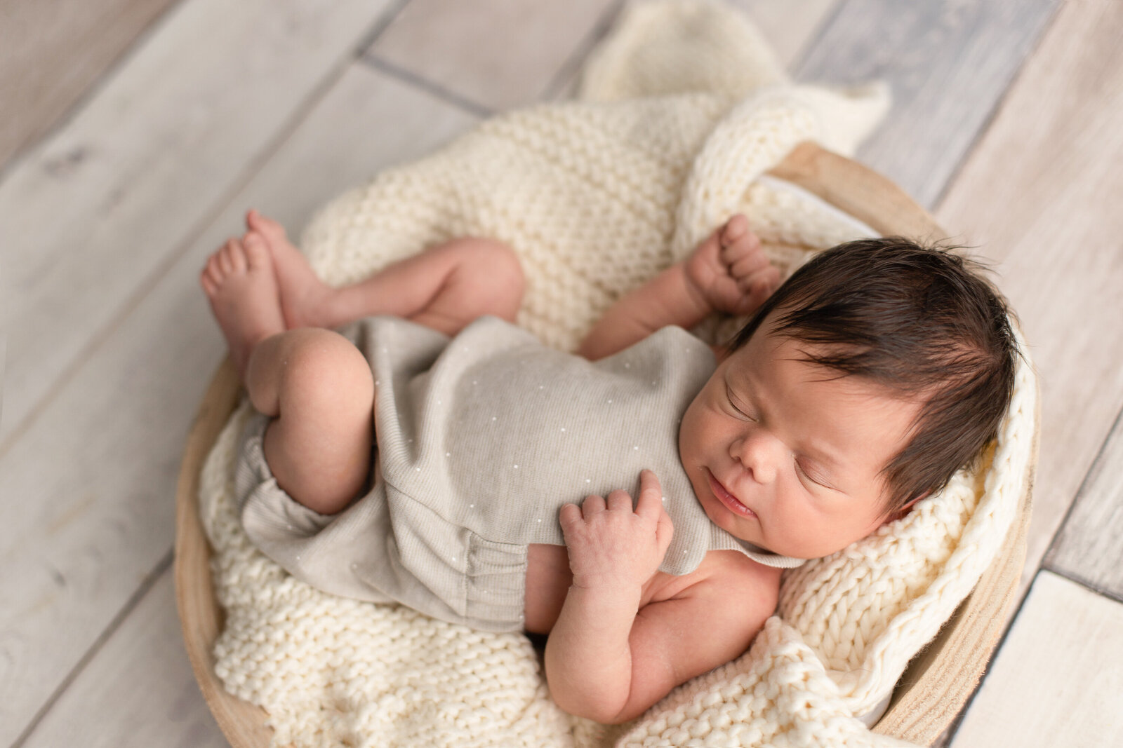 Newborn Photo Shoot: A Checklist for New Parents