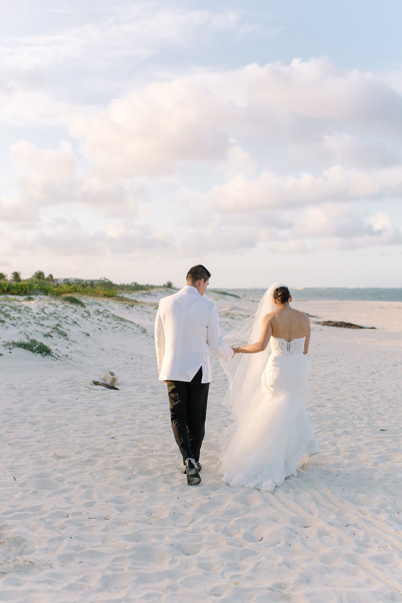 cancun-wedding-photographer-destination-wedding-finest-playa-mujeres_0028
