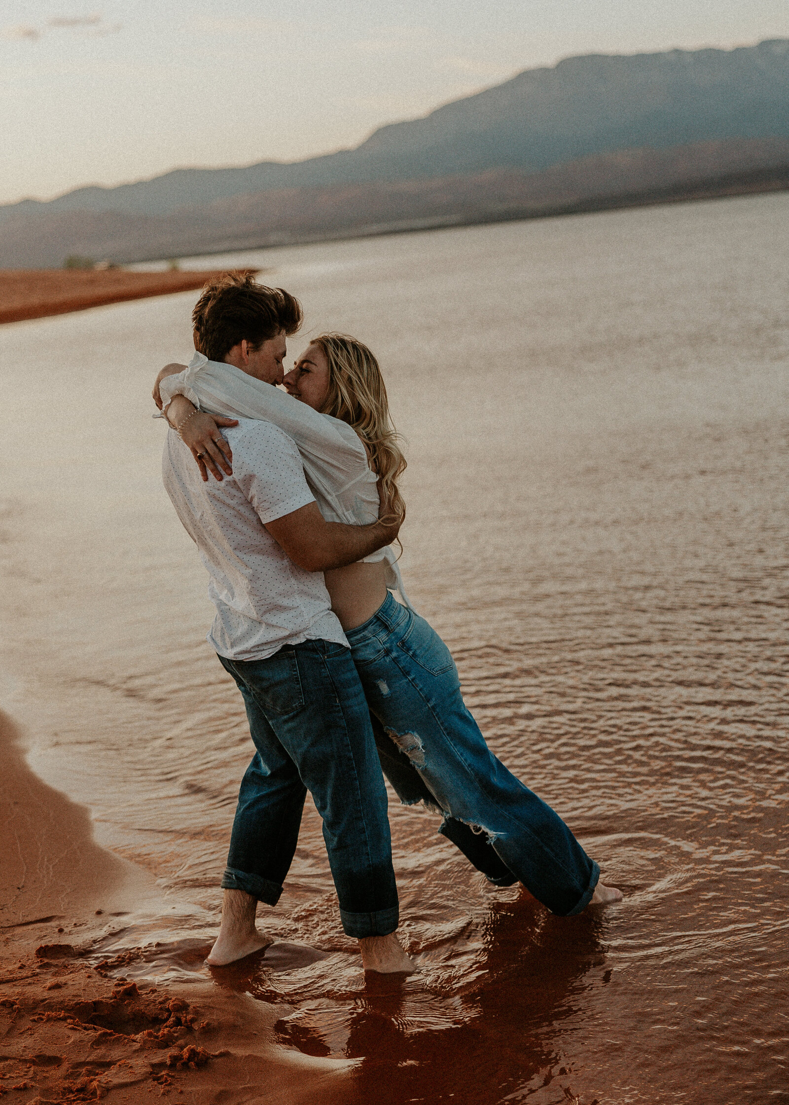 couples-session-utah-sand-hollow-cinematic-storytelling-photography-utah-elopement-photographer-katie-jo-photo-106