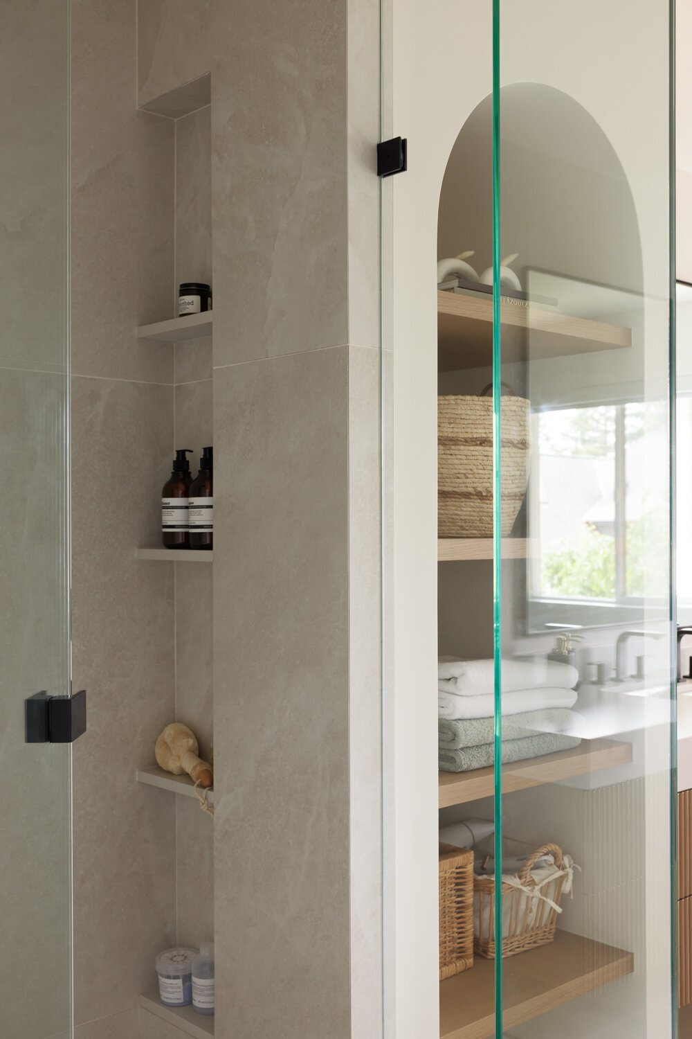 bathroom-niche-arch-detail-align-interior-design